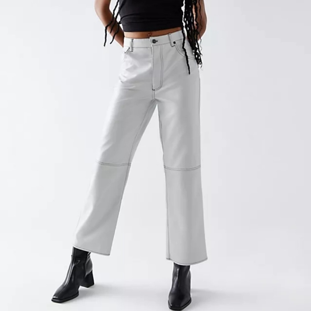 Free People The It Factor Vegan Leather Hi Rise Off Grey Pant Size 4 NWT